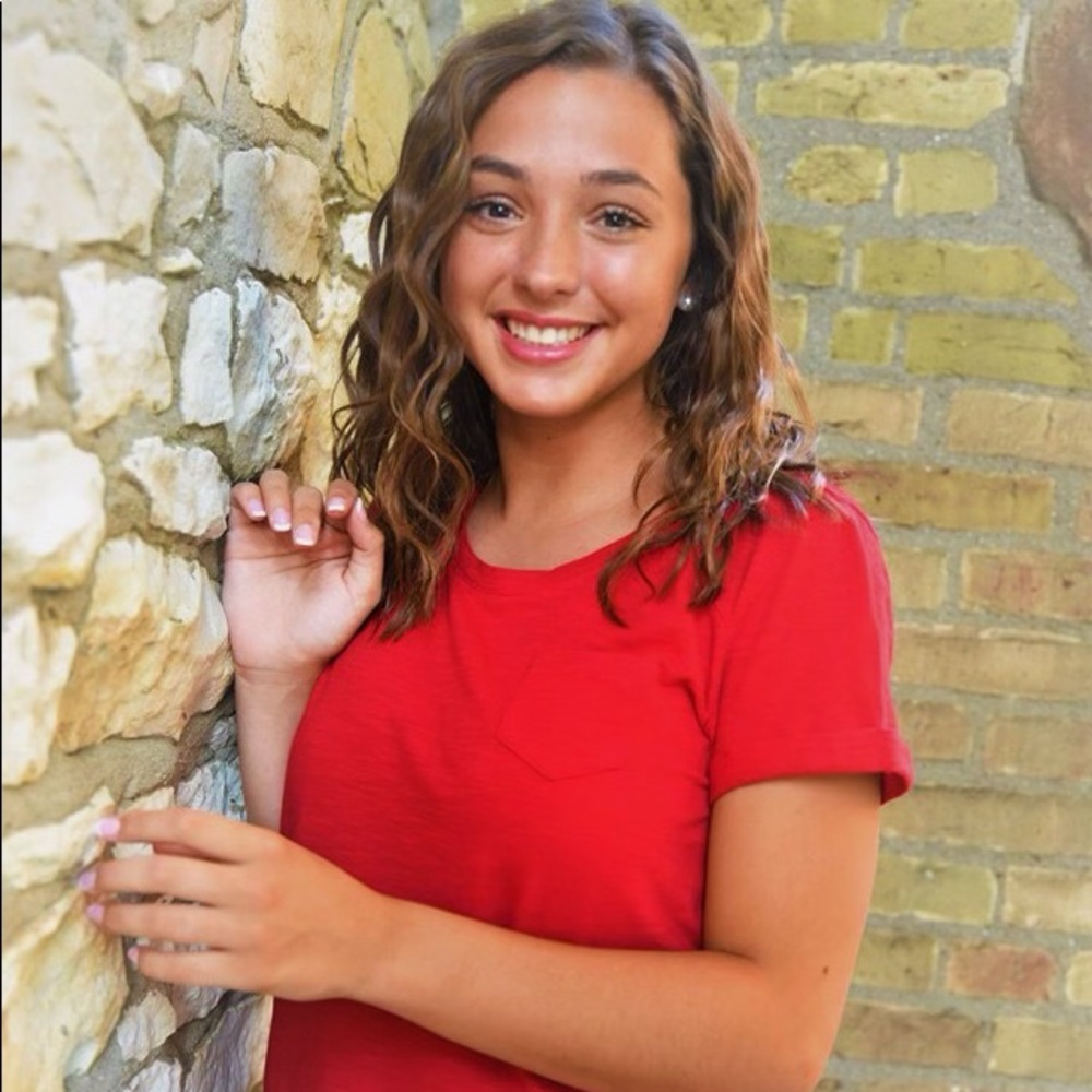 Meet your Posher, Julia